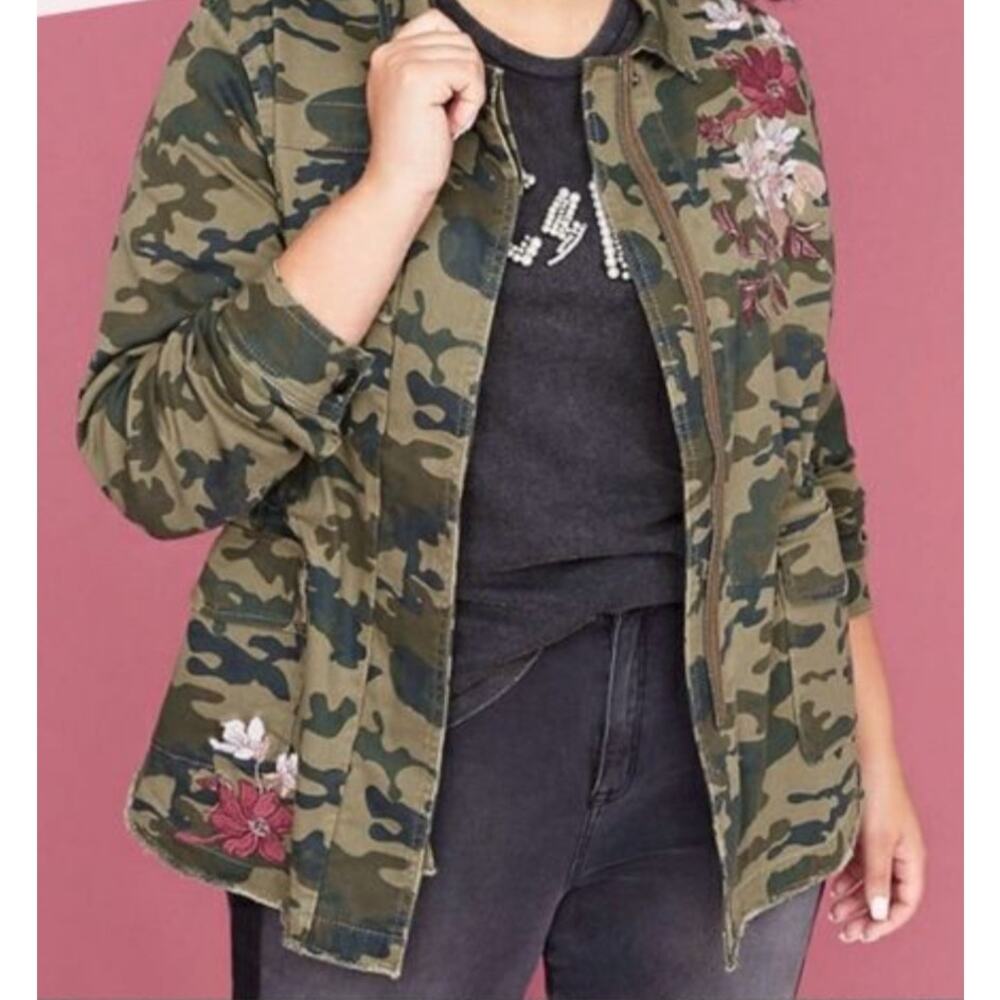 Lane Bryant EUC camo floral full zip embroidered cotton jacket 14/16 green pink